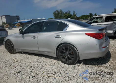 2015 Infiniti Q50 Base z USA, uszkodzony, nr VIN JN1BV7AP7FM339907